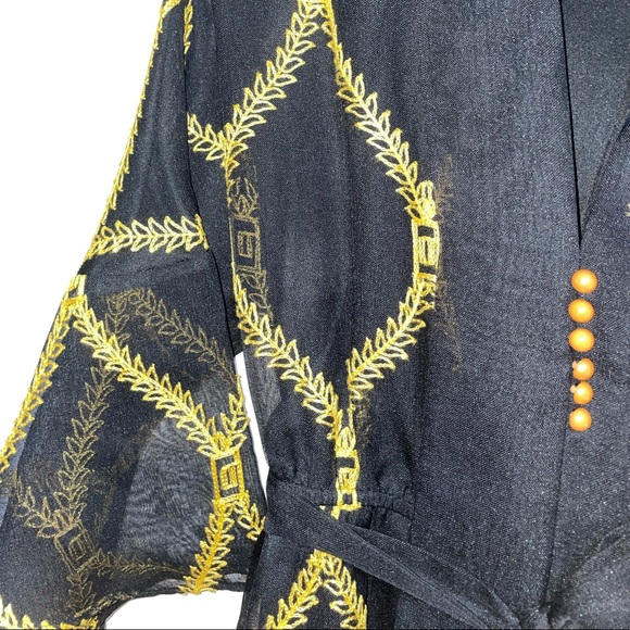 beautiful Black and gold embroidered long dress - Picture 5 of 5